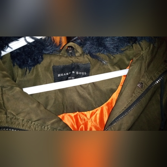 Brands:Bench., Fahrenheit ACTIVE (Black) , and Heart &Soul (Green) - Picture 4 of 5